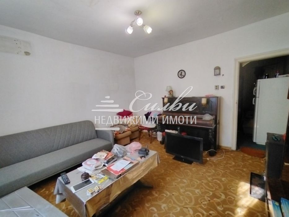 Продава се Къща в Шумен, 2-ри корпус - 33 кв.м за 1438 €/кв.м - Снимка #1