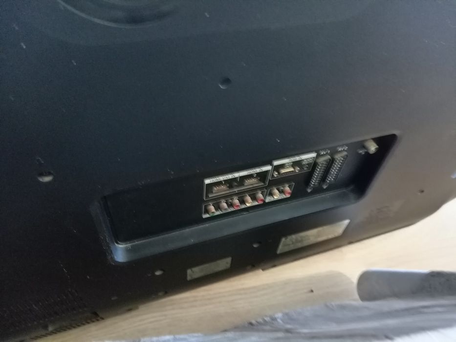 Plasma mare de tv doar pt cei din Bistrita