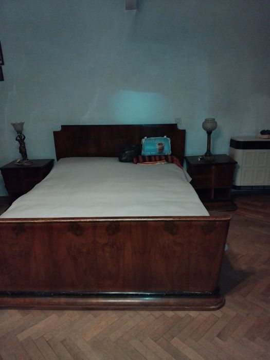 Dormitor retro de nuc