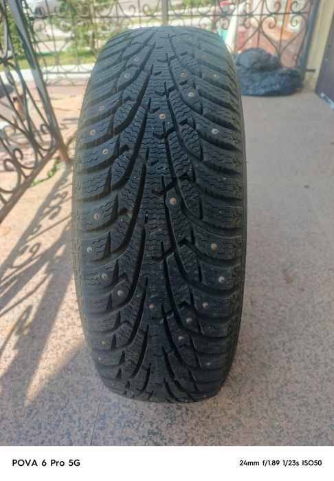 Продам комплект резины