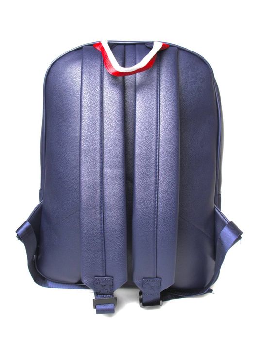 Maktab uchun qulay va ixcham ryukzak B013.