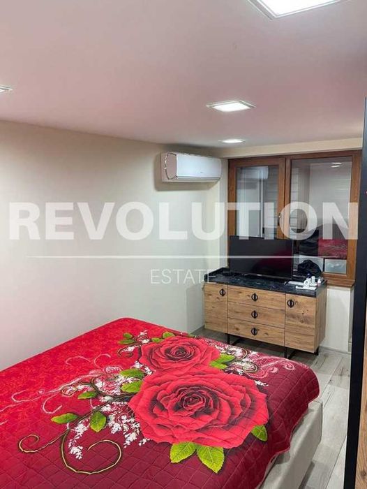 Луксозен тристаен апартамент в затворен комплекс жк. Бриз