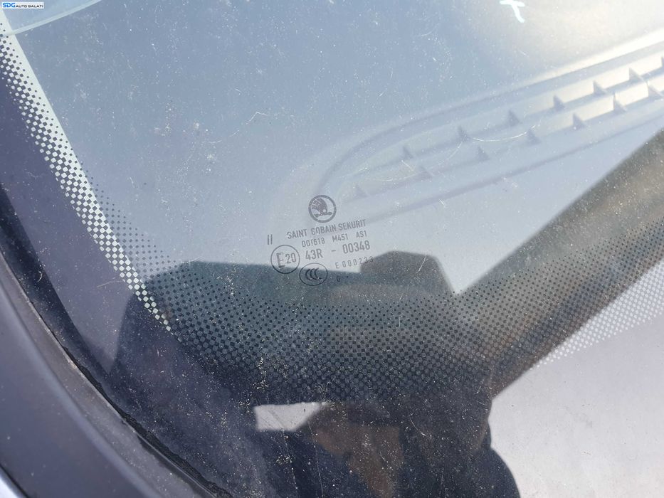 Parbriz Geam Sticla cu Senzori Ploaie Lumini Skoda Superb 2 2008 - 2015 [K8930]