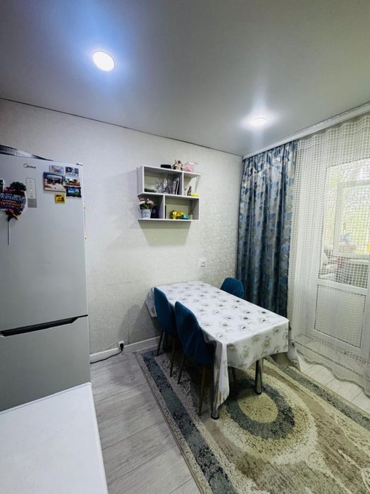 Продам 2комн кв в центре городе Кандыагаш с мебелью
