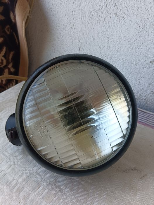 Продам авто фару.