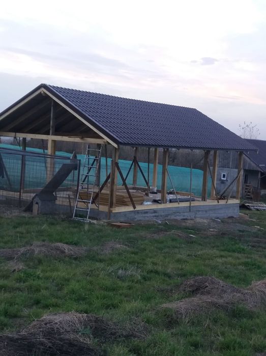 Montaj Acoperisuri dulgherie tigla metalica terase foisoare  reparații de urgență