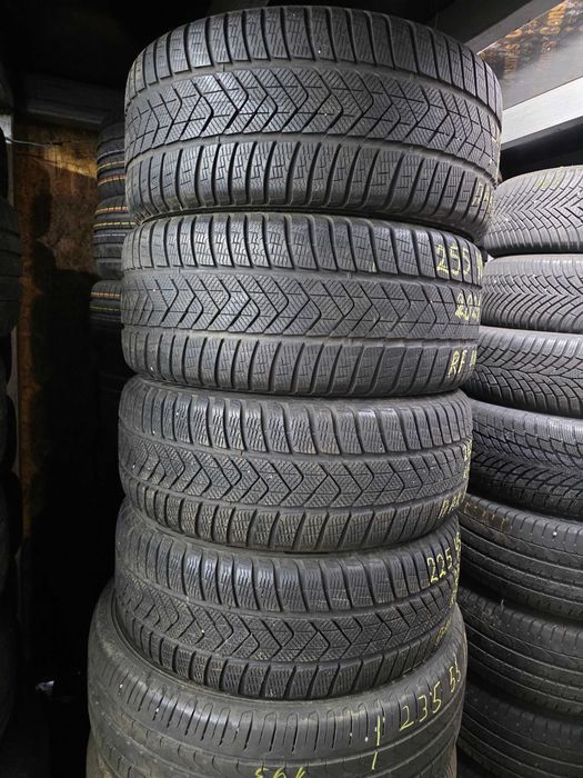 Зимни гуми пакет 225 45 18 и 255 40 18 - Pirelli BMW