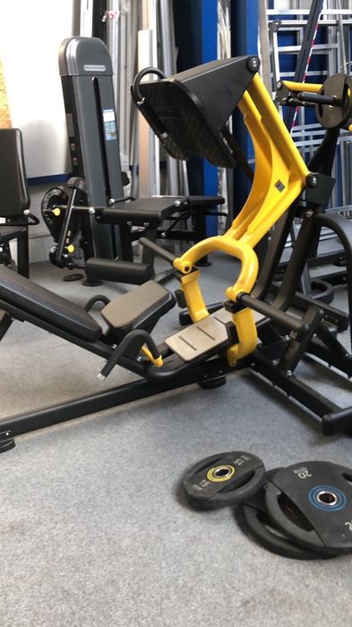 Depozit aparate technogym free