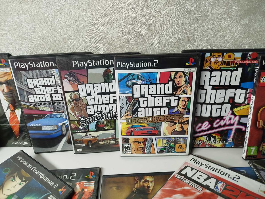 Playstation 2 диски продам комплектом