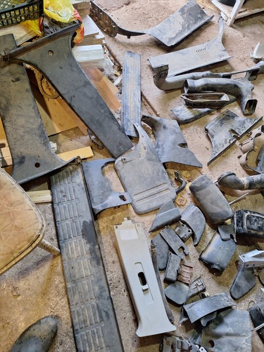 Продам запчасти на Хайлюкс,