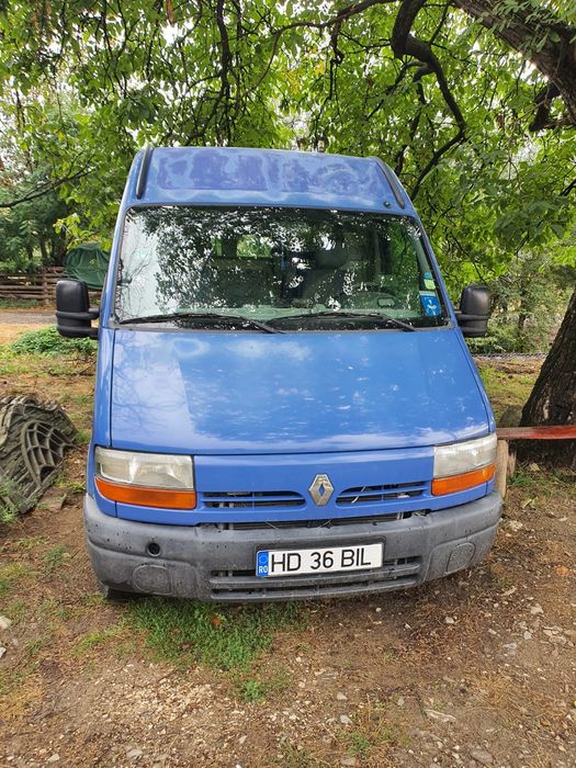 Vând Renault Master