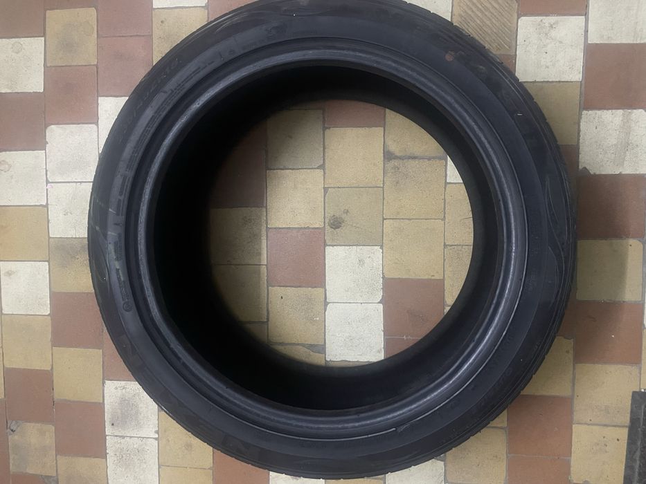 Шинана R18. 235/45
