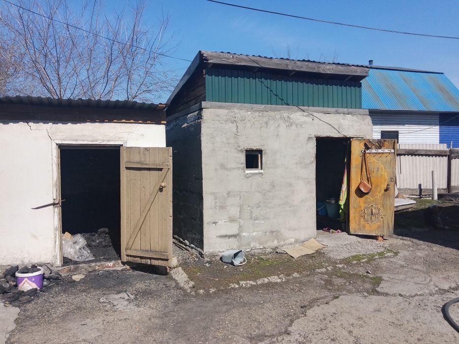 Продам дом на электро товаров.