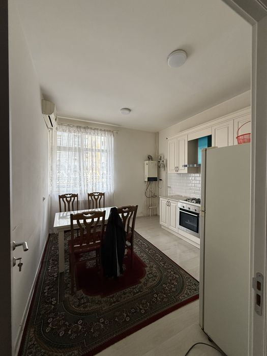 Dom sotiladi 1 xonali 36 kv mebellari qoladi