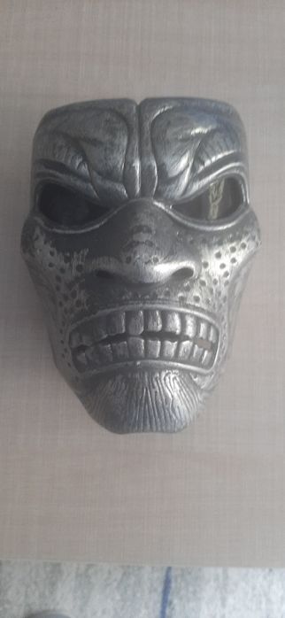 Masca Nemuritorii film 300