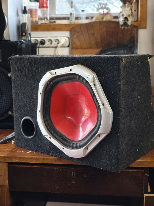 Бас каса Thunder