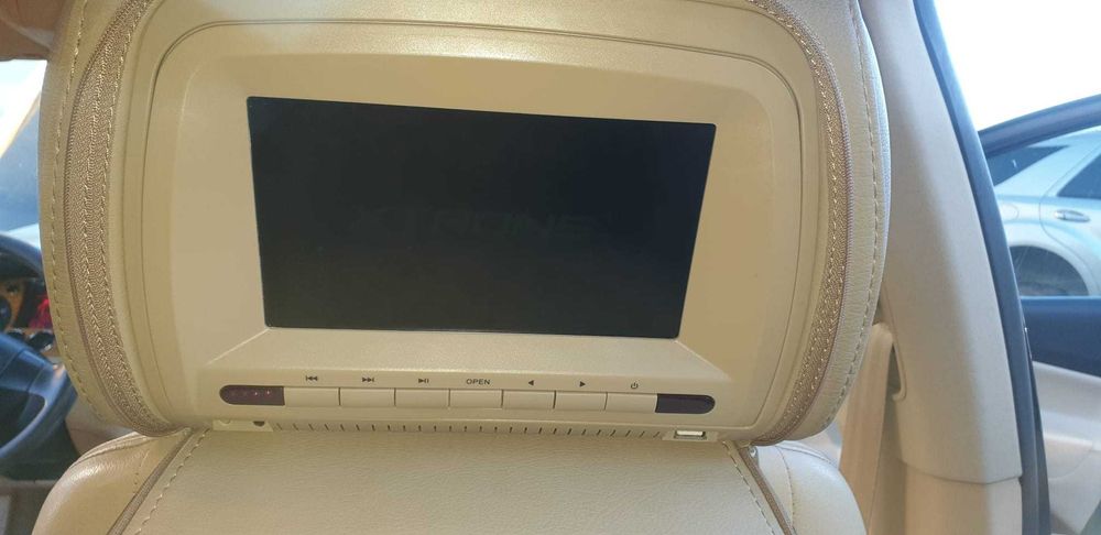 Dezmembrez Volkswagen Passat B6 2.0 Tdi an 2008 cod motor BMR