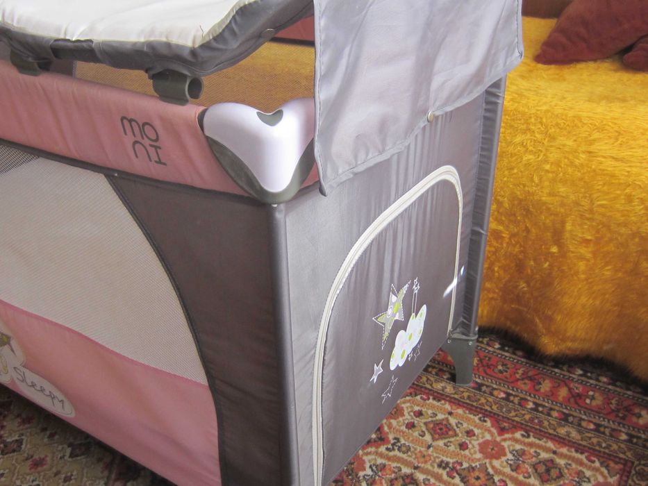 Детско легло - кошарка за спане и игра MONI Sleepy с матрак