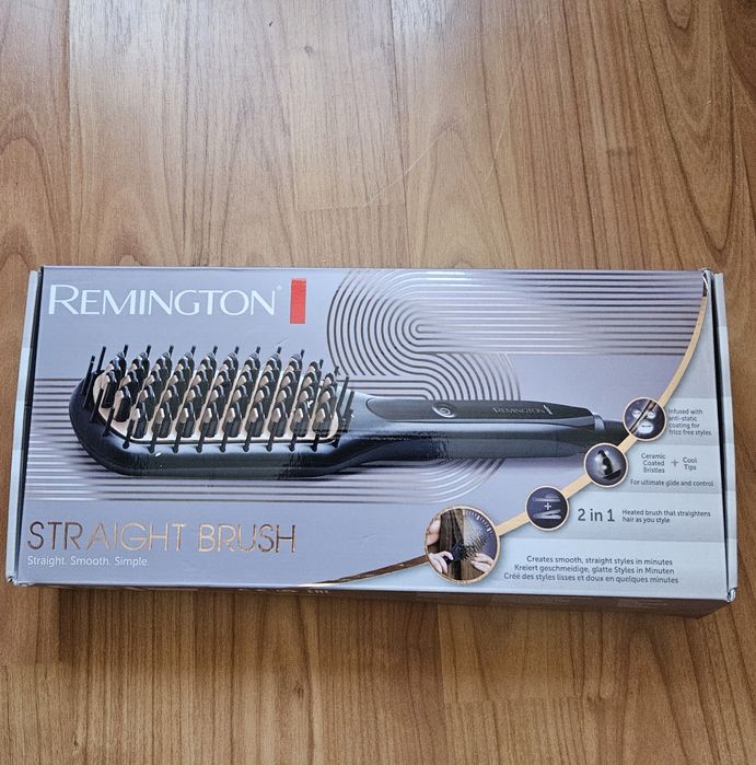Perie electrica de indreptat parul Remington Keratin Protect CB7480, 230°C, invelis ceramic, Argintiu