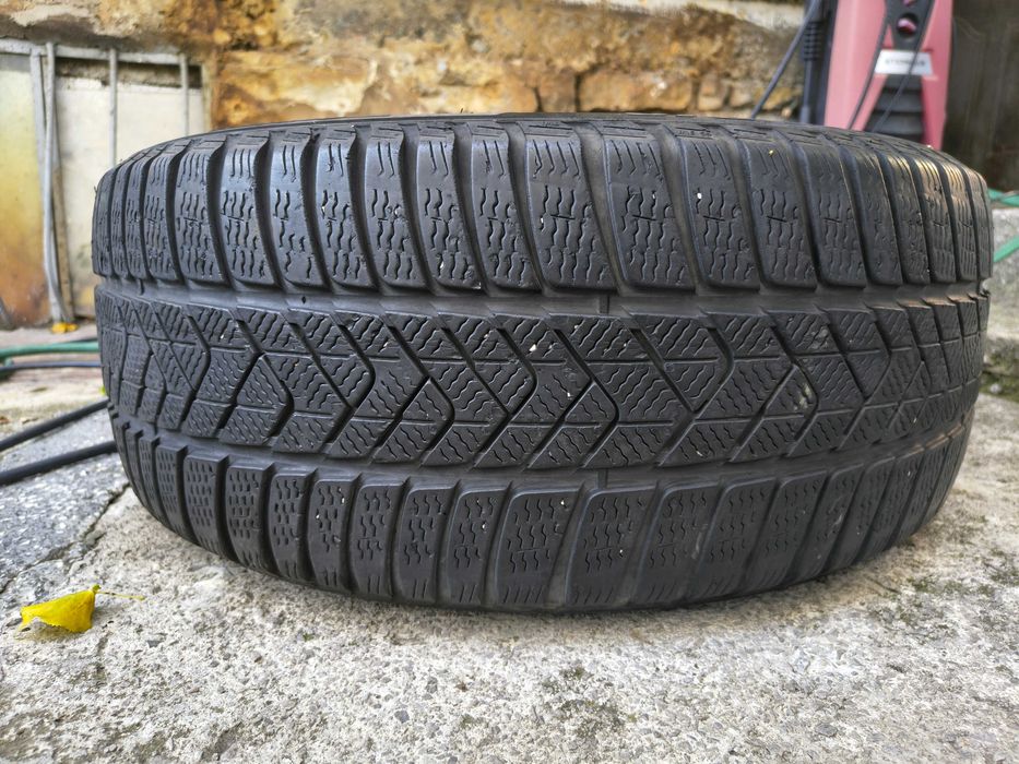 245/45/19 1бр.Pirelli Зимна гума RSC