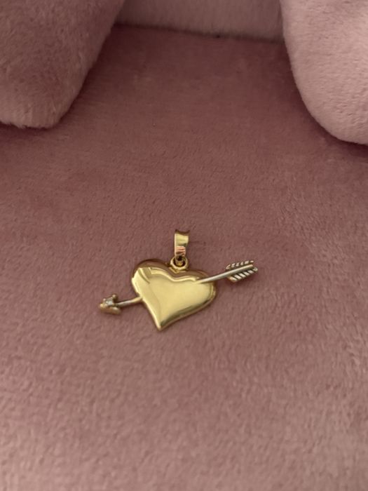 Pandantiv inima cu sageata aur 14k 2 g
