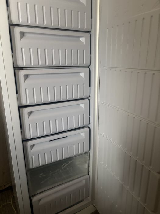 Морозильник б.у. 60000тг