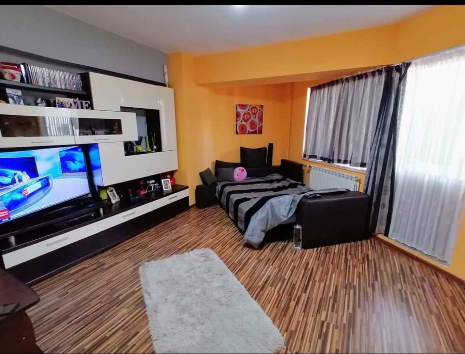 Inchiriez apartament cu 1 camera