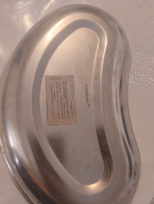 Лоток медицинский