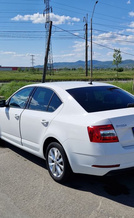 SKODA Octavia 2019 — imagine 3