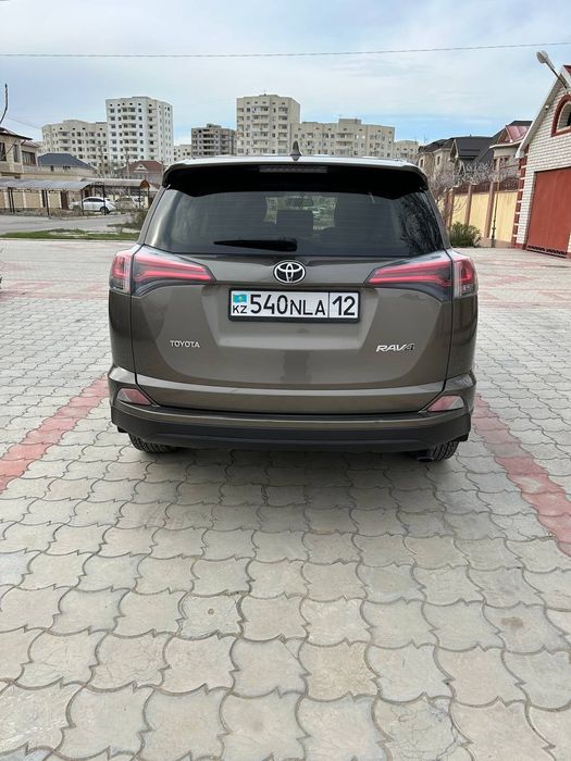 Toyota Rav4. Европеец.