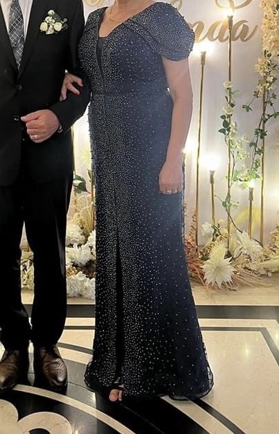 Vand rochie purtata cateva ore