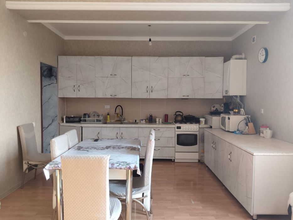 Продается недостроенный трехуровневый дом