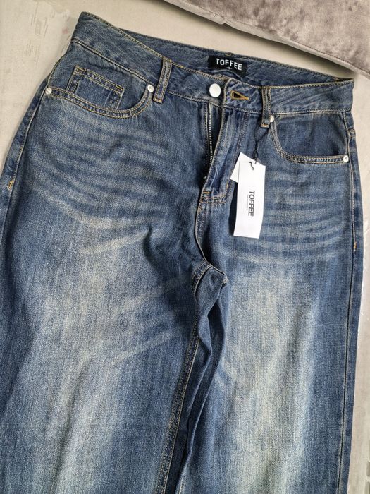 Продам женские джинсы