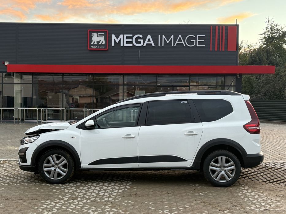 Dacia JOGGER  1.0 TCE 110CP , 80000KM usor avariat primul proprietar