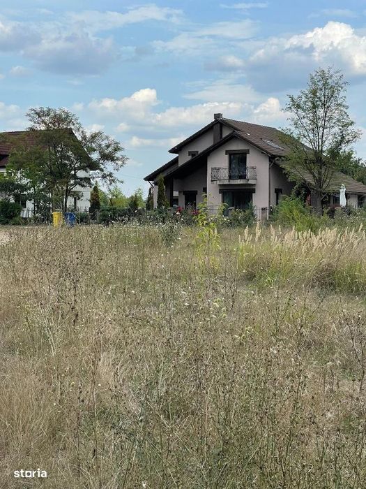 Teren de construit în zonă verde, 3774mp