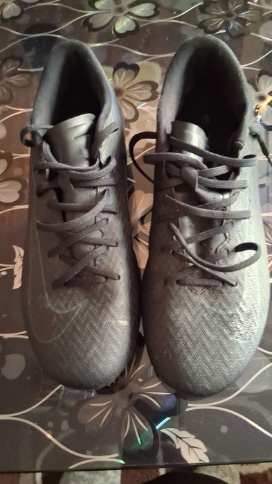 Бутонки,,Nike"за момче