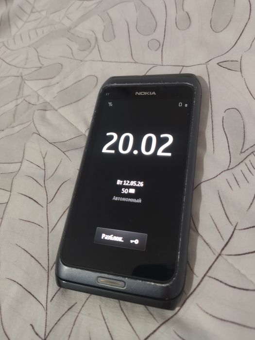 Nokia e7 16 gb в хорошем состоянии