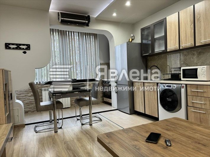 Дава се под наем Двустаен апартамент в София, Оборище - 38 кв.м за 650 € - Снимка #1