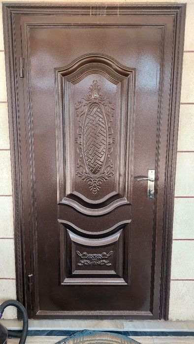 Tamir eshiklar sotiladi