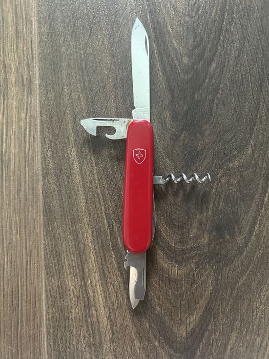 Briceag Victorinox Multifunctional
