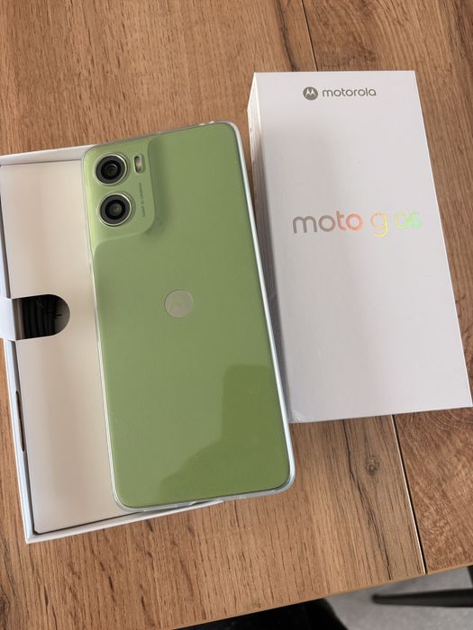 Moto G 06 green