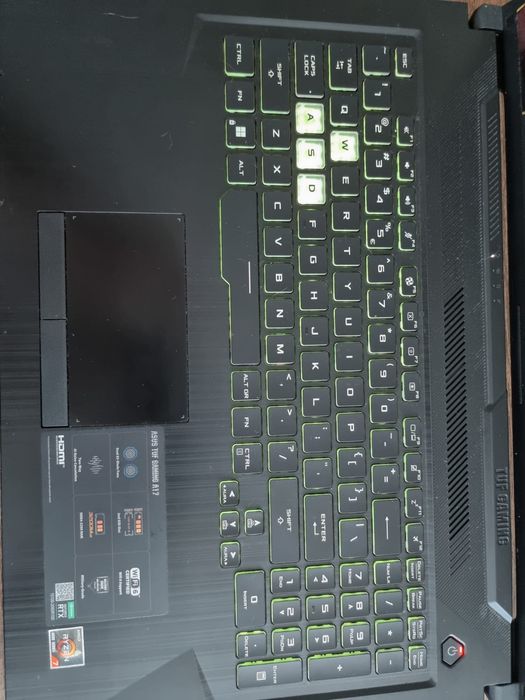 Laptop asus tuf gaming a17 fa706ic
