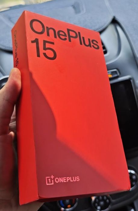 OnePlus 15 (12/256)