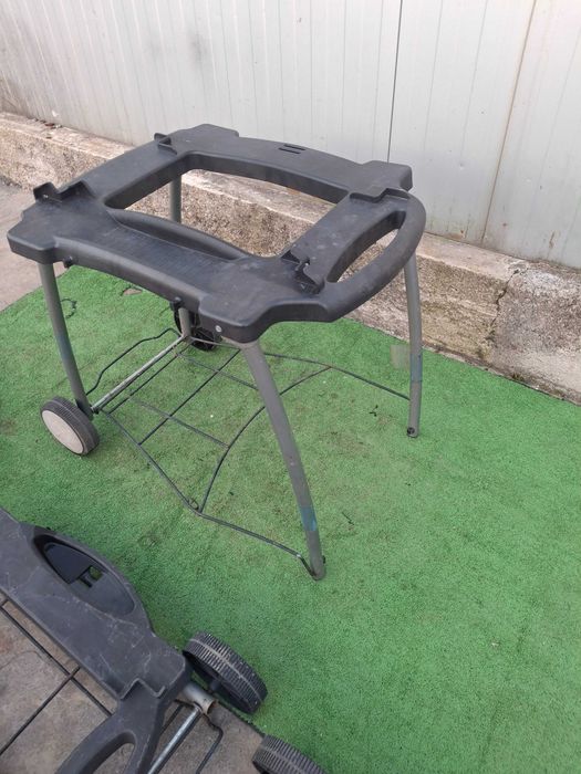 Количка за барбекю Weber Q1000- Q2000