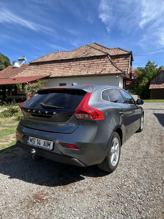 Volvo V40 D2 2013