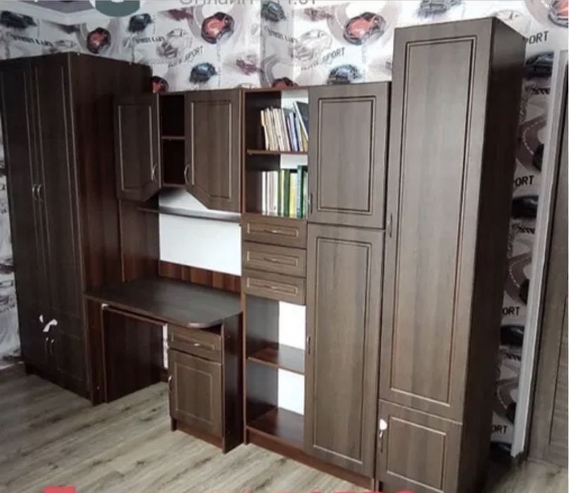 Продам Стенку срочно