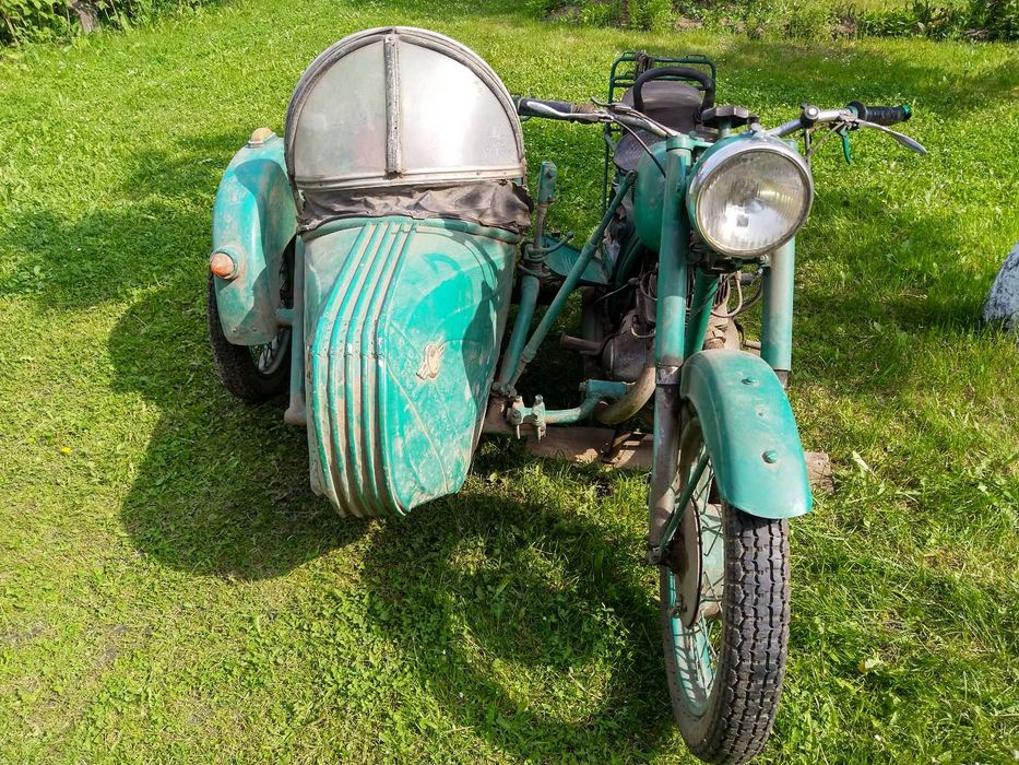 Motocicleta IJ an 1961