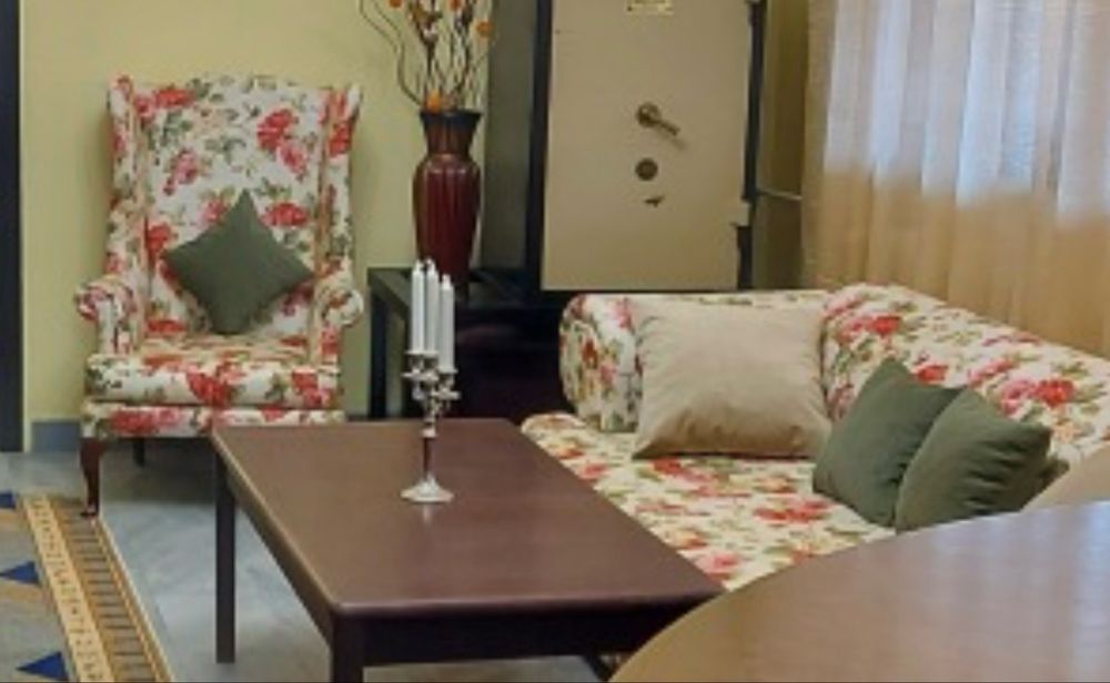 Холна мека мебел