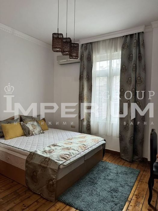 Дава се под наем Тристаен апартамент в Варна, Център - 88 кв.м за 648.21 € - Снимка #4