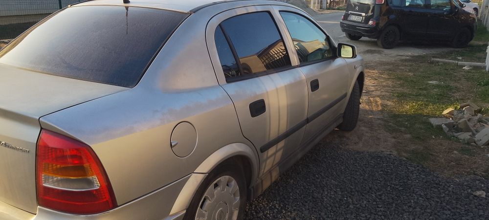 Vând opel Astra g,14 benzina și gaz